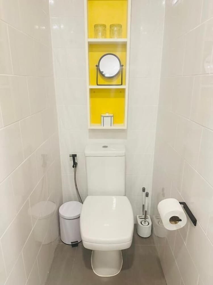 1BR Loft Pool Gym Walk to Naiharn C181