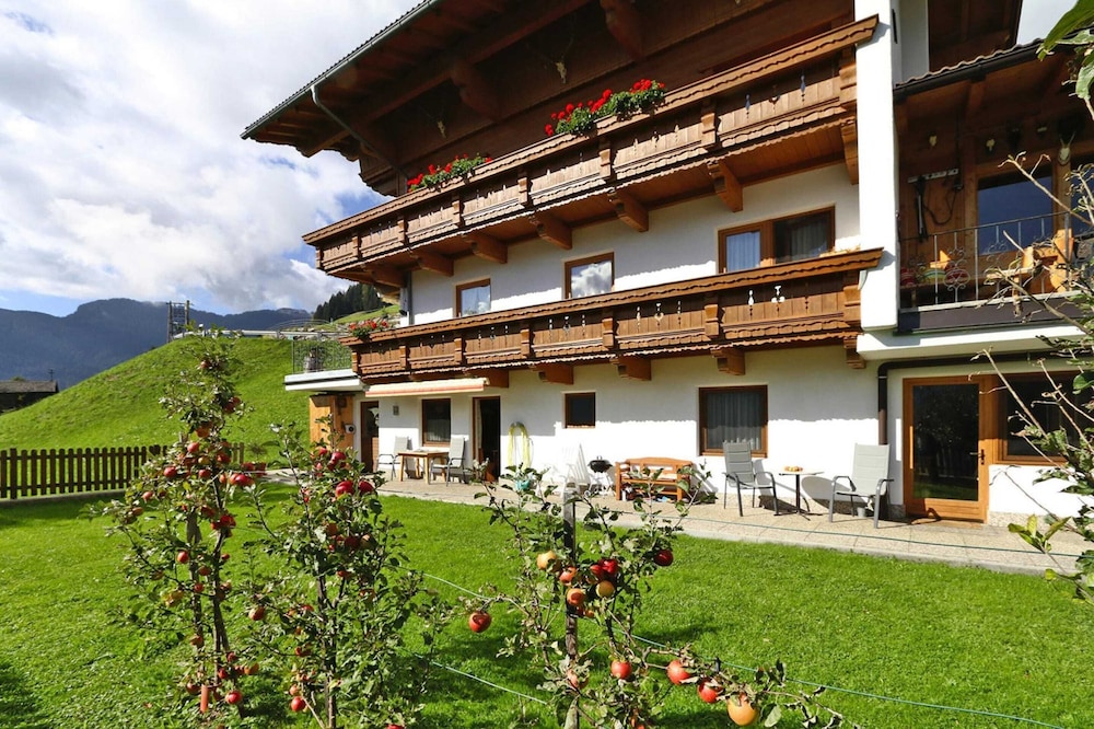 Apartment in Hippach im Zillertal With a Garden