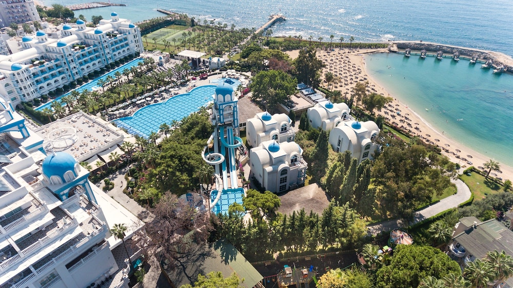 Rubi Platinum Spa Resort & Suites - All Inclusive