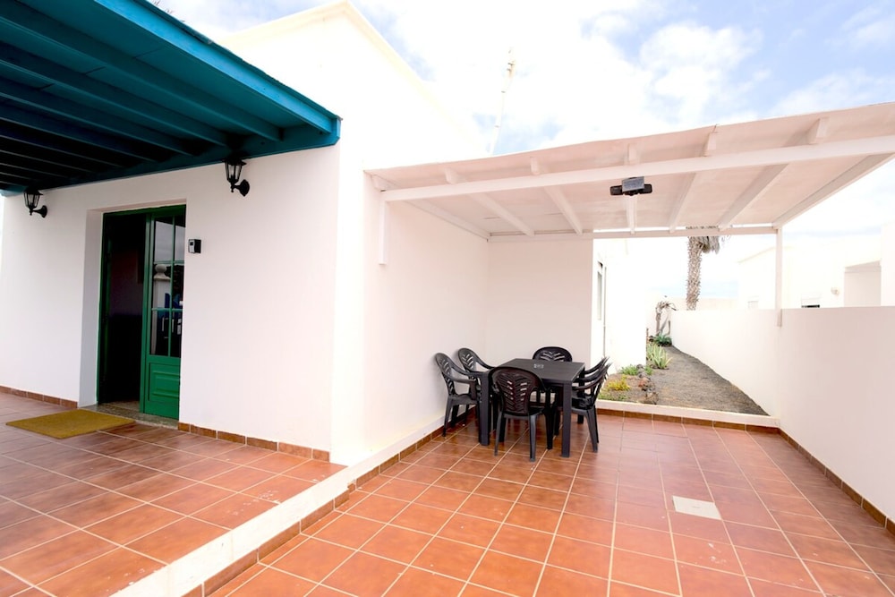 Bayside Kalendra Rofe A Hidden Retreat by the Sea