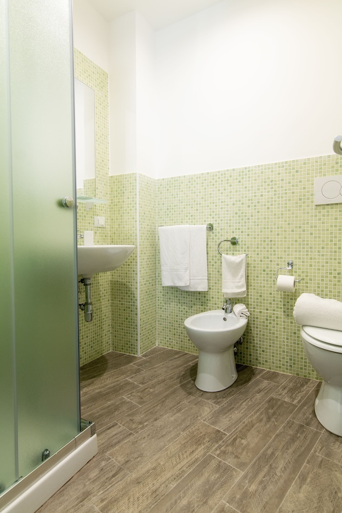 Cavour Rooms
