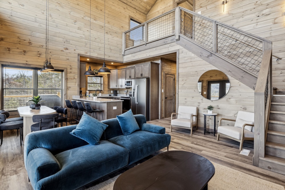 Jerne To The Top 4 Bedroom Cabin