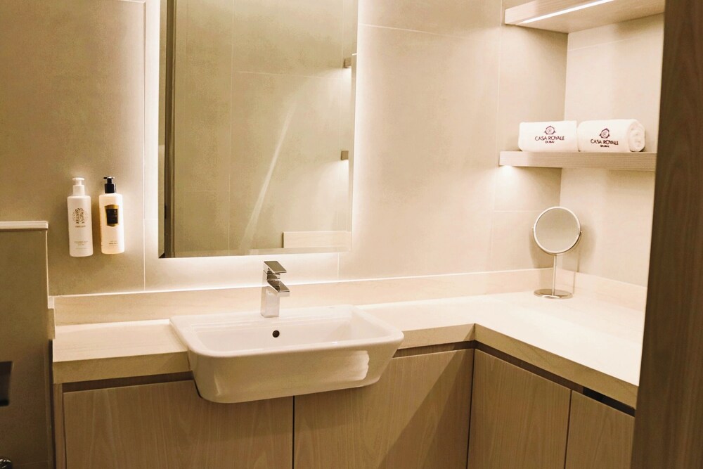 Condor Concept 7 - JVC Holiday Homes