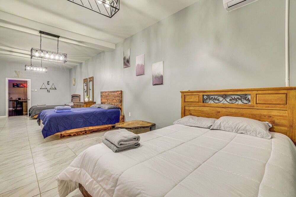 15 Mi to Ski Big Bear: Gem w/ Deck & Game Room