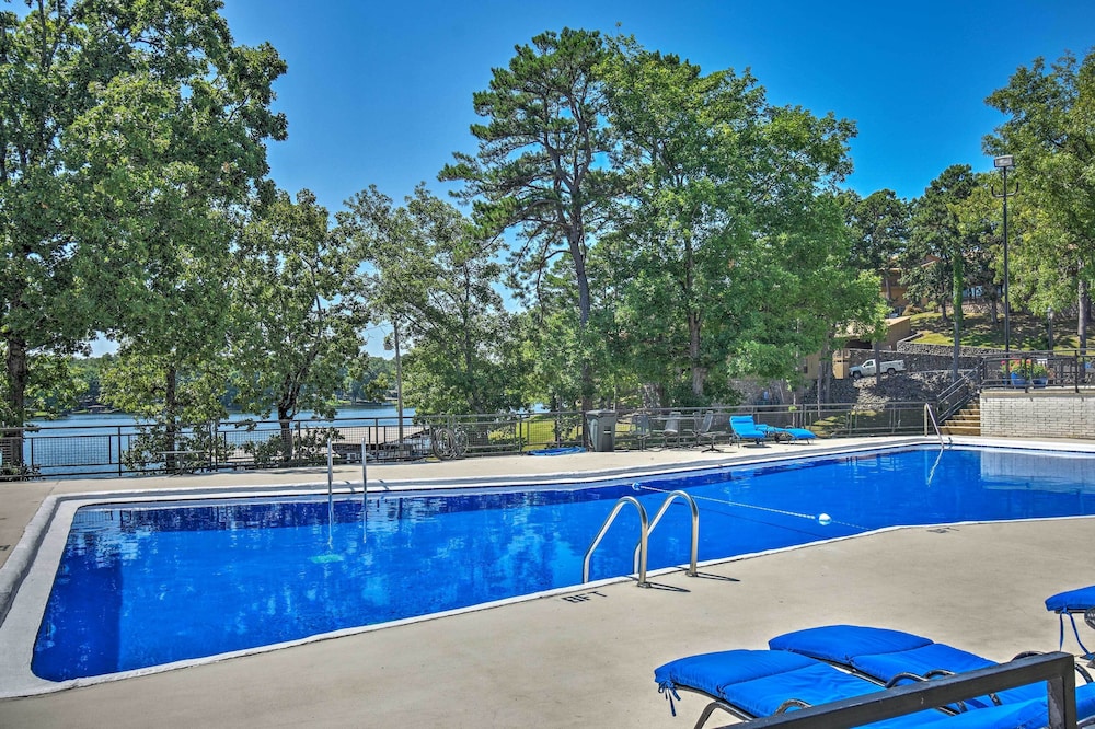 Updated Lake Daze Condo w/ Amazing Pool! view 2