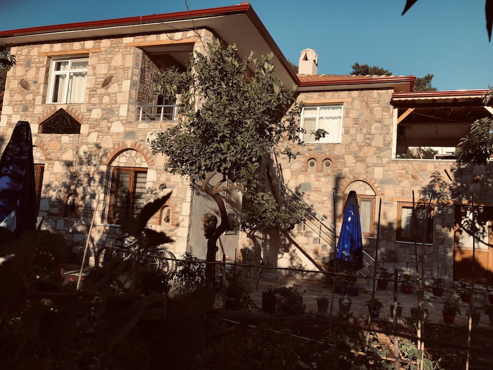 Altin Konaklari