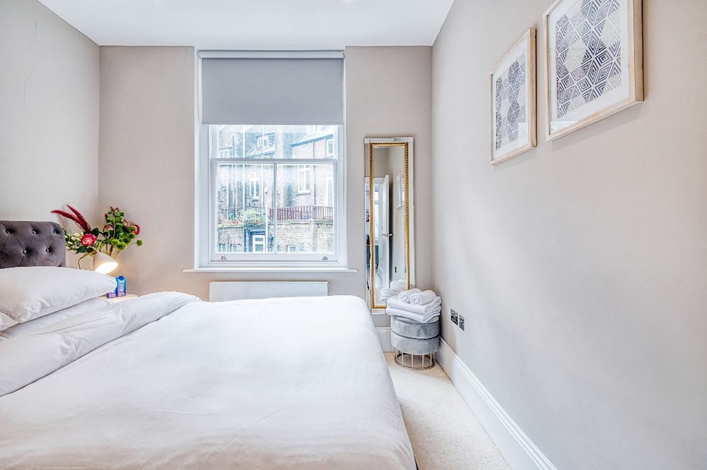 The Village Vixen- Hampstead Village - by Out of Office Lifestyle