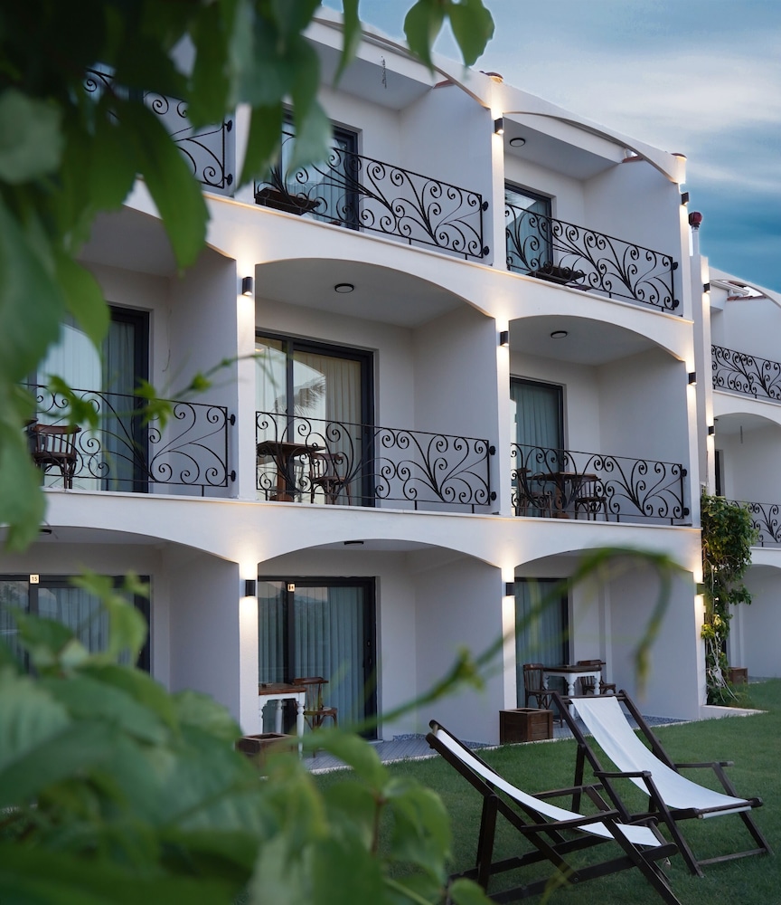 Cunda House Küçük Otel - Image 20