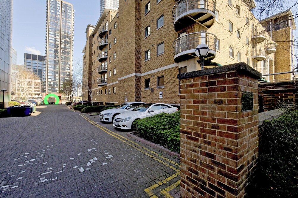 Imperial Meridian Place Apartment