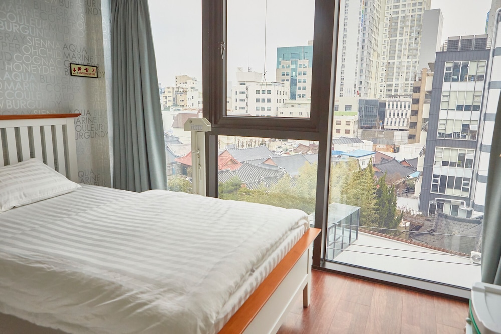 Hotel Guest 145