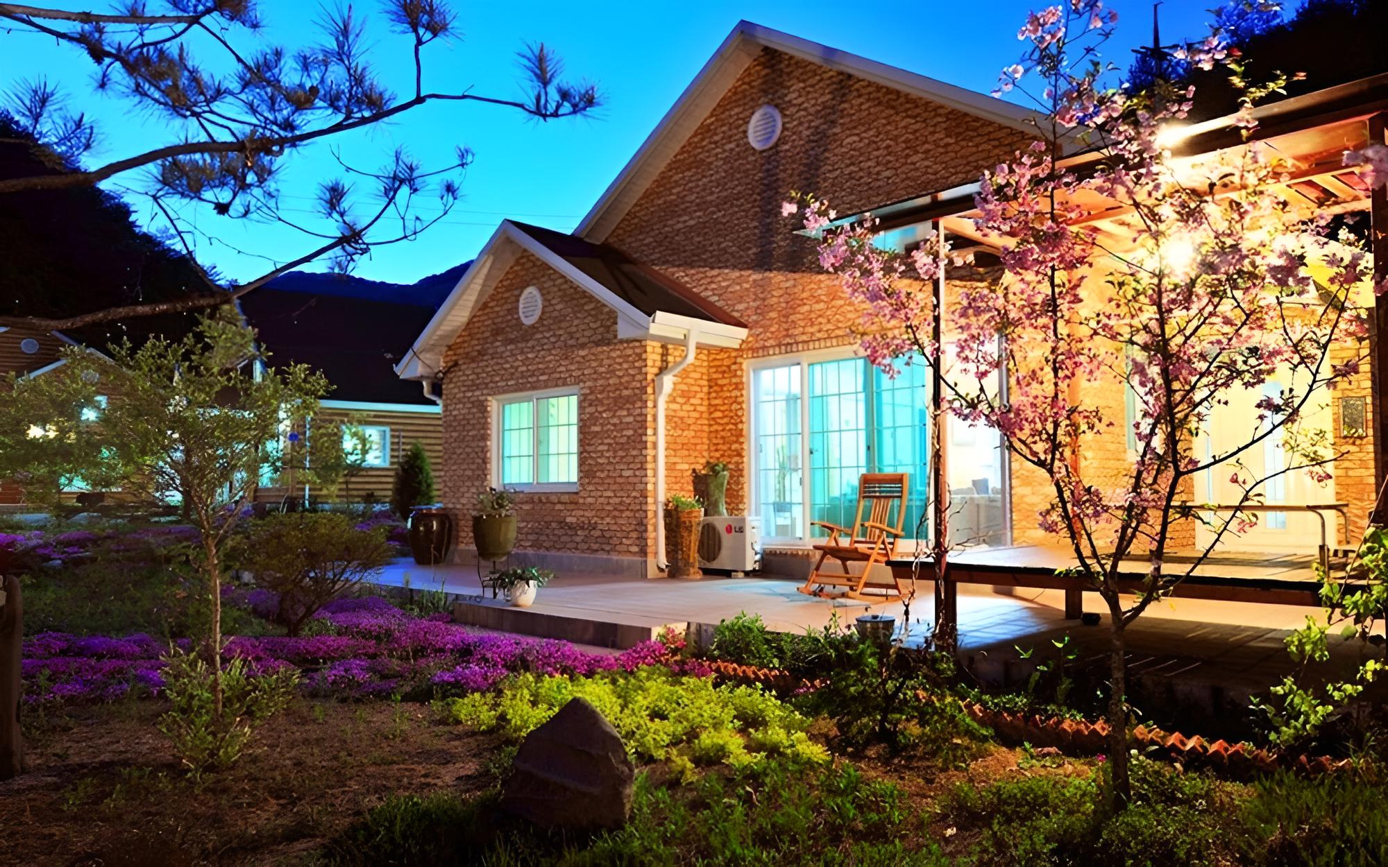 Yanggu Kwakgol Pension view 2