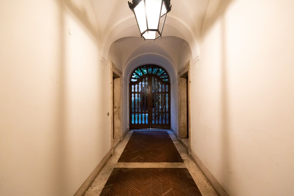 Chic and Style in Historical Via Giulia