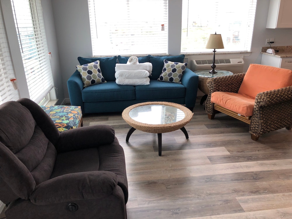 Beachgate Condo Suites And Hotel 237+238+239 3 Bedroom Condo
