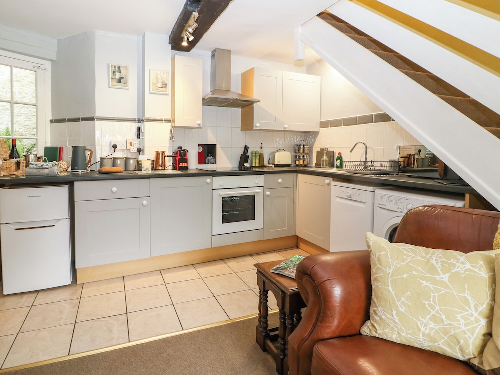 Coln Cottage