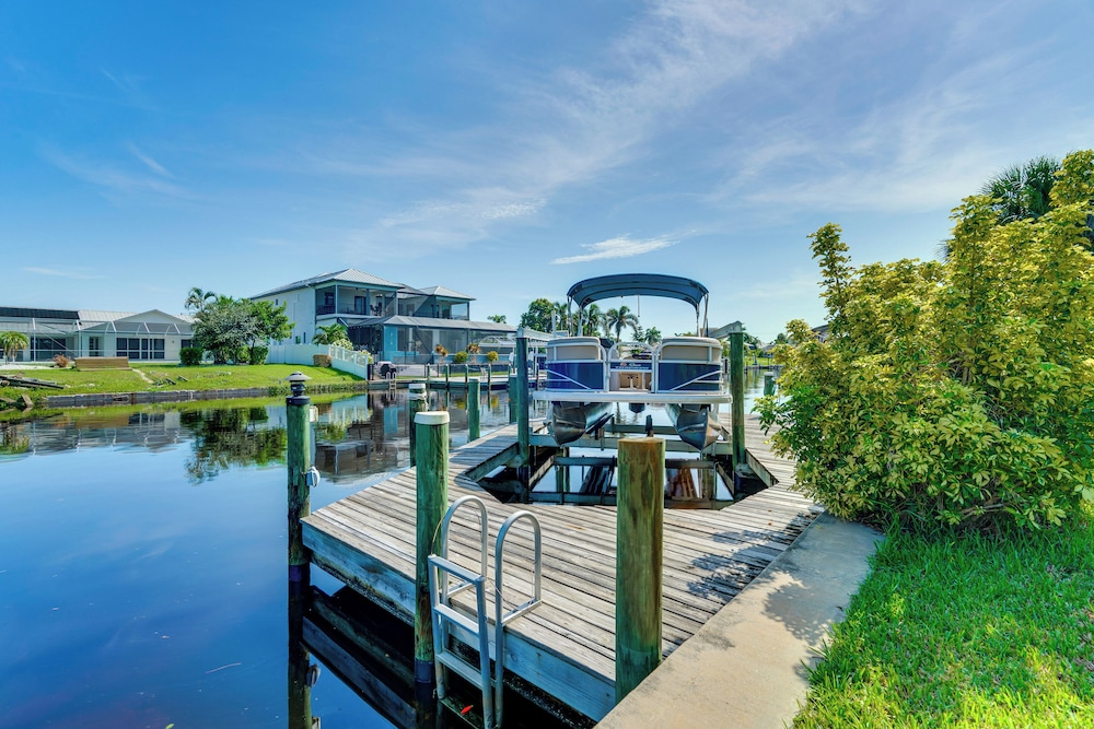 2 Mi to Beach: Canal-front Retreat in Cape Coral!
