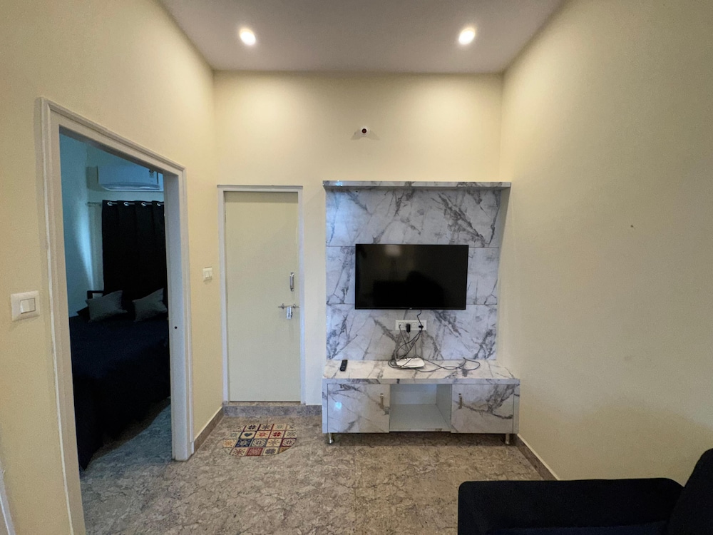 Eraya Abode