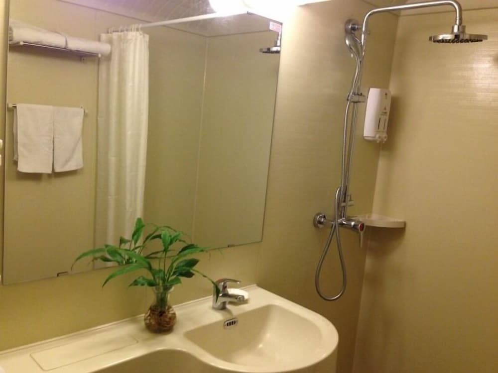 Greentree Inn Suzhou Shengze Business Hotel