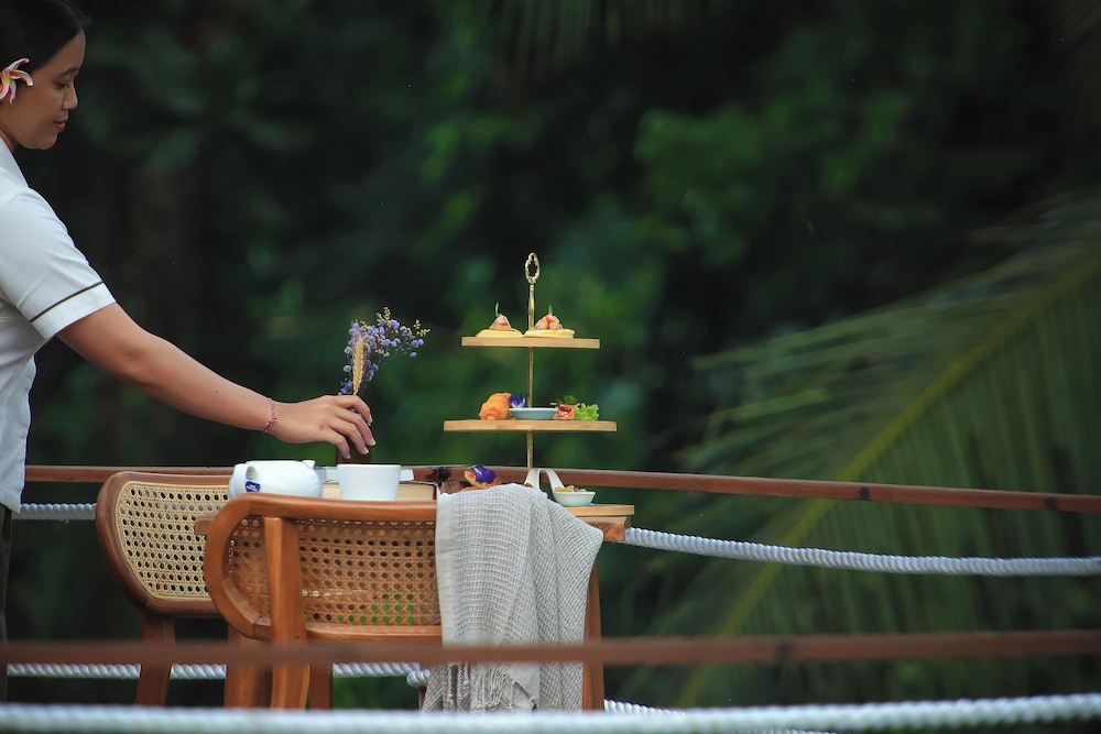 Lawani Resort