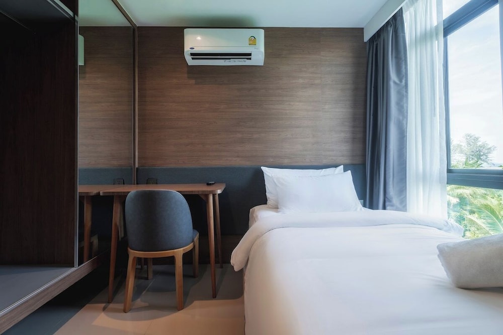 Beachfront 1501 2BR at Wyndham Naithon Phuket