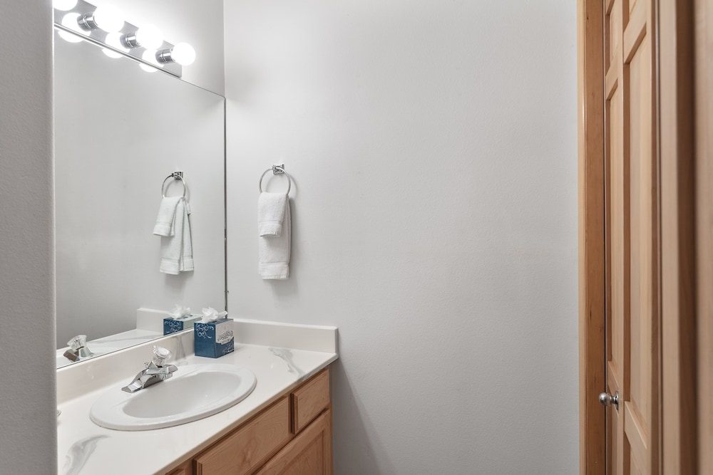 Boulder Creek at Deer Valley Resort - Three Bedroom Condo with Hot Tub #1119 3 Condo