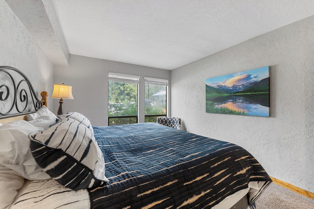 Lake Cliffe #108, Building F