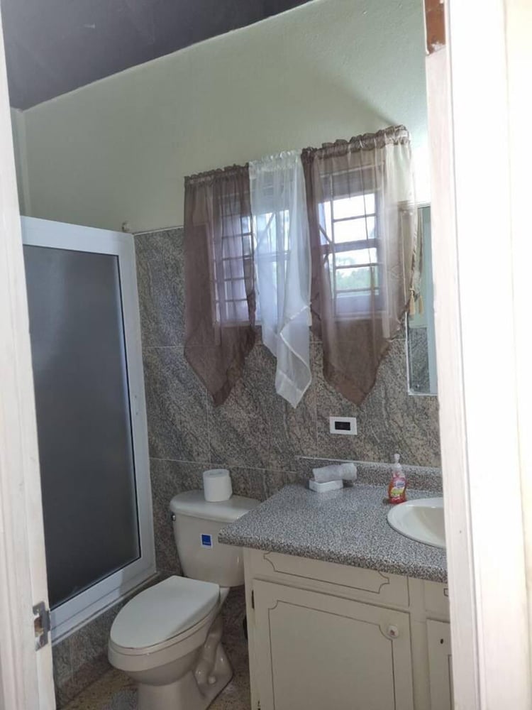 3-bed House Sleeps 6 With Mountain Views