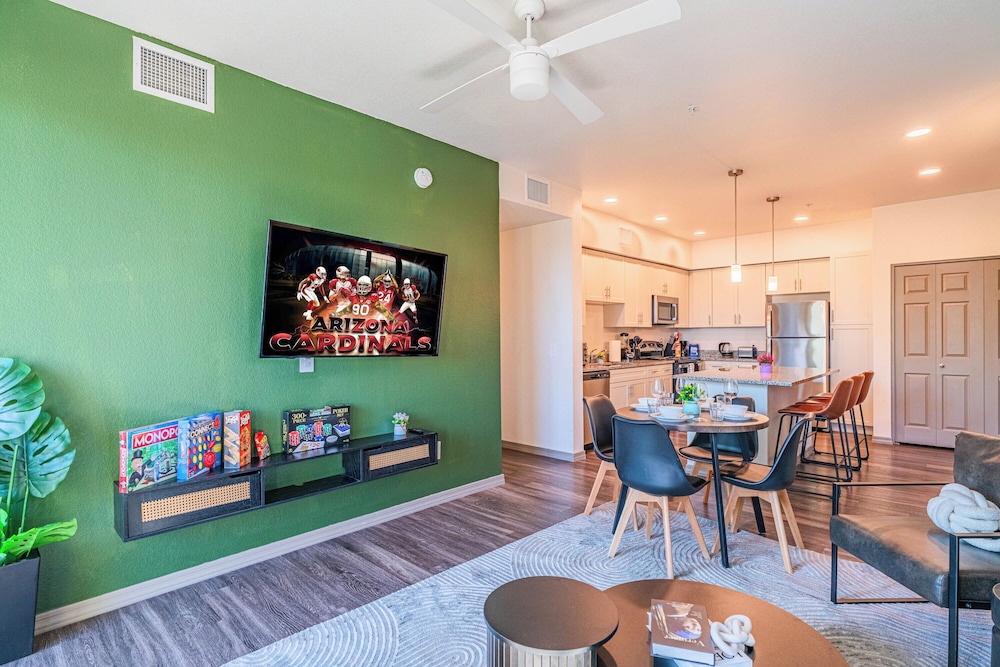 ROVE LIVING/KL - Cardinal 95