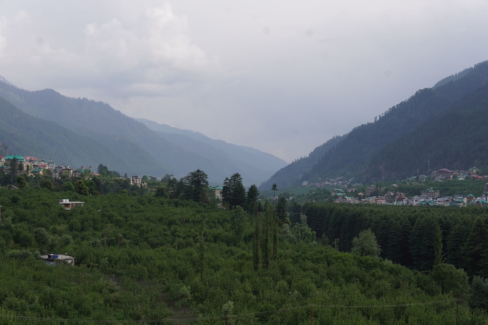 Snow Park Villas & Resort Manali