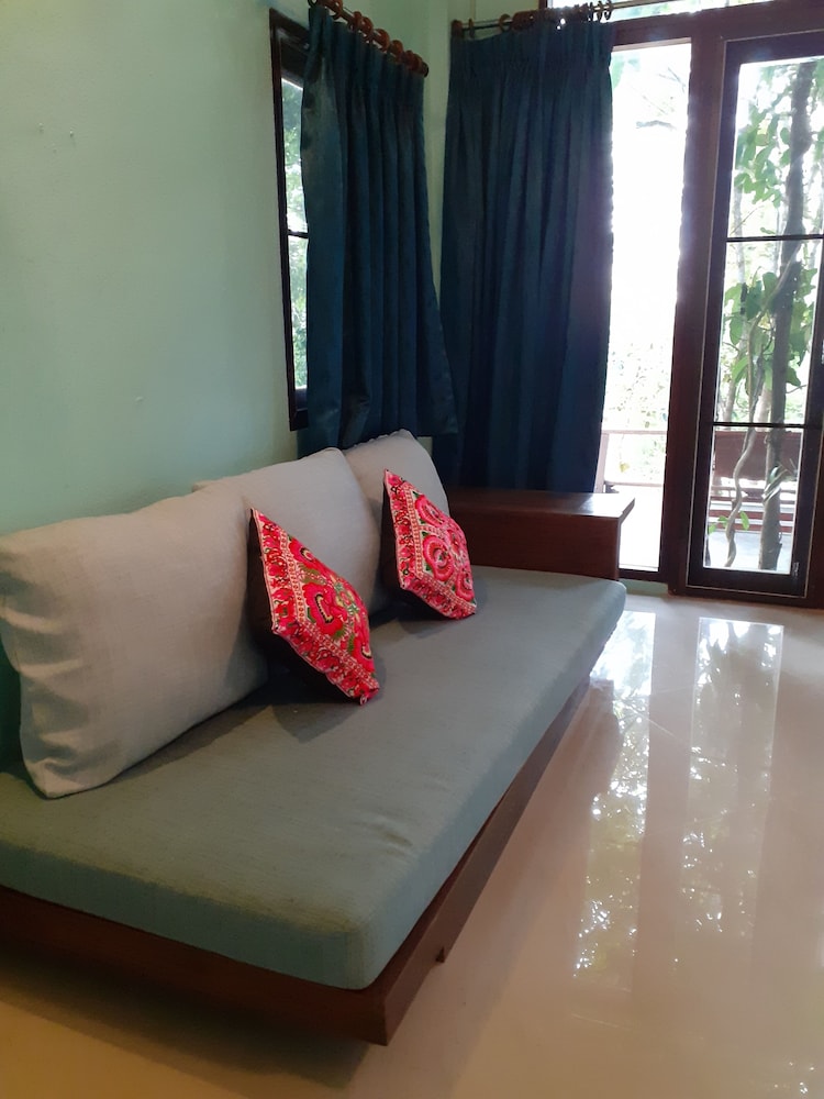 Baan Klong Kleng view 3