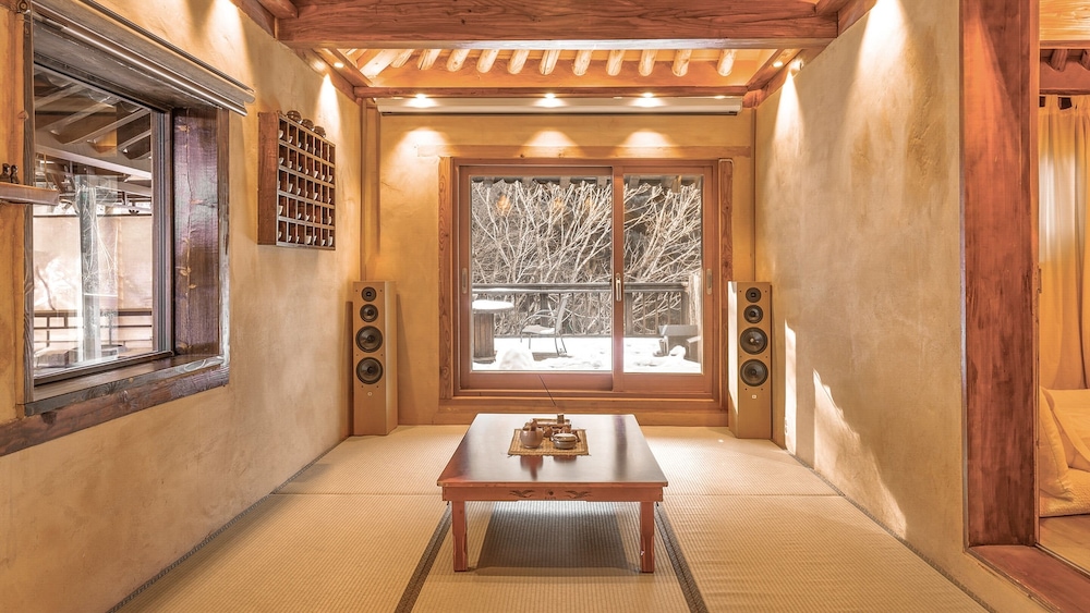 Yangpyeong Agni Choshi Mae Hanok Stay