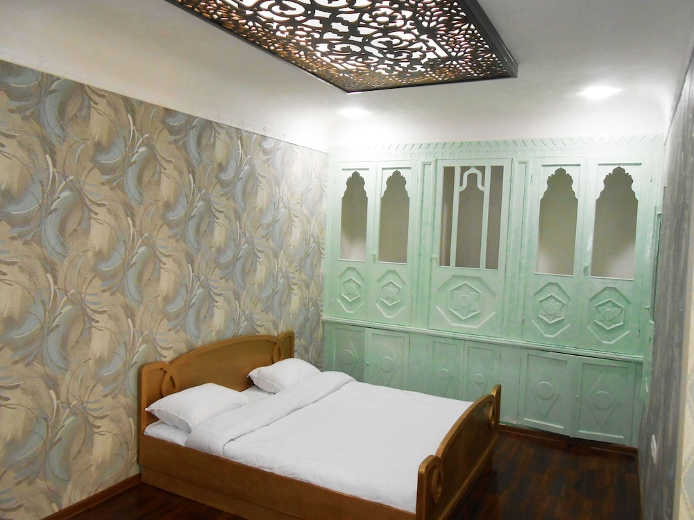 Colibri Traditional Hotel view 2
