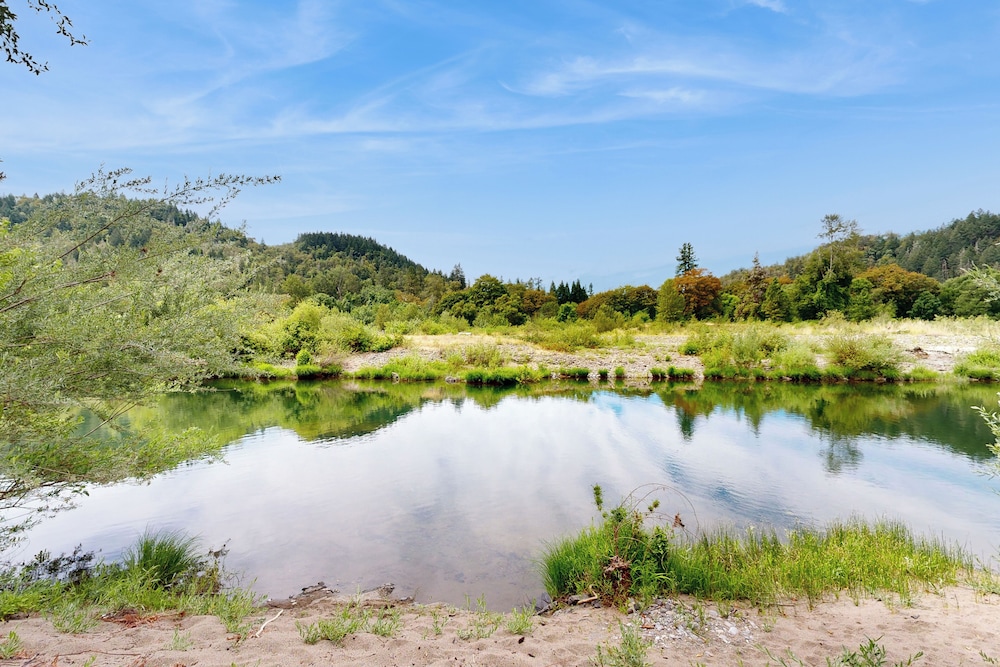 Home w/ Stunning River Views & Nearby Attractions