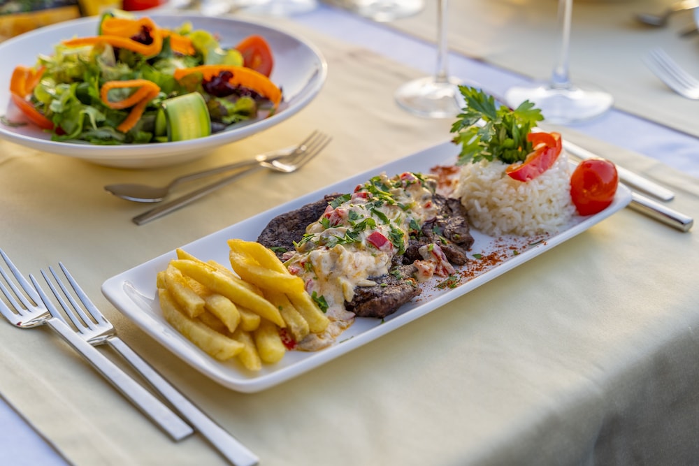 Queen Boutique Hotel - Image 36