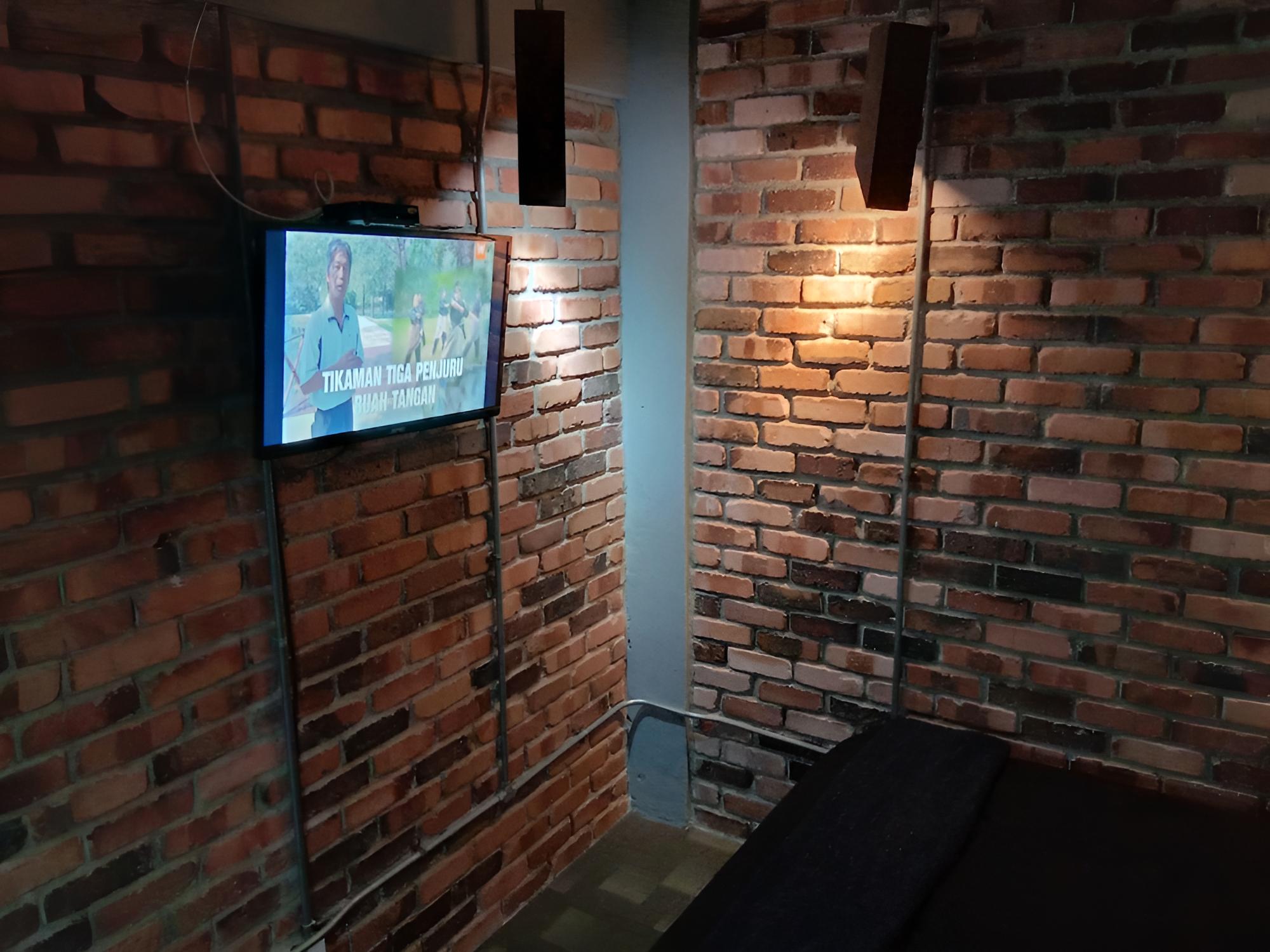 Bunker Hotel & Restaurant