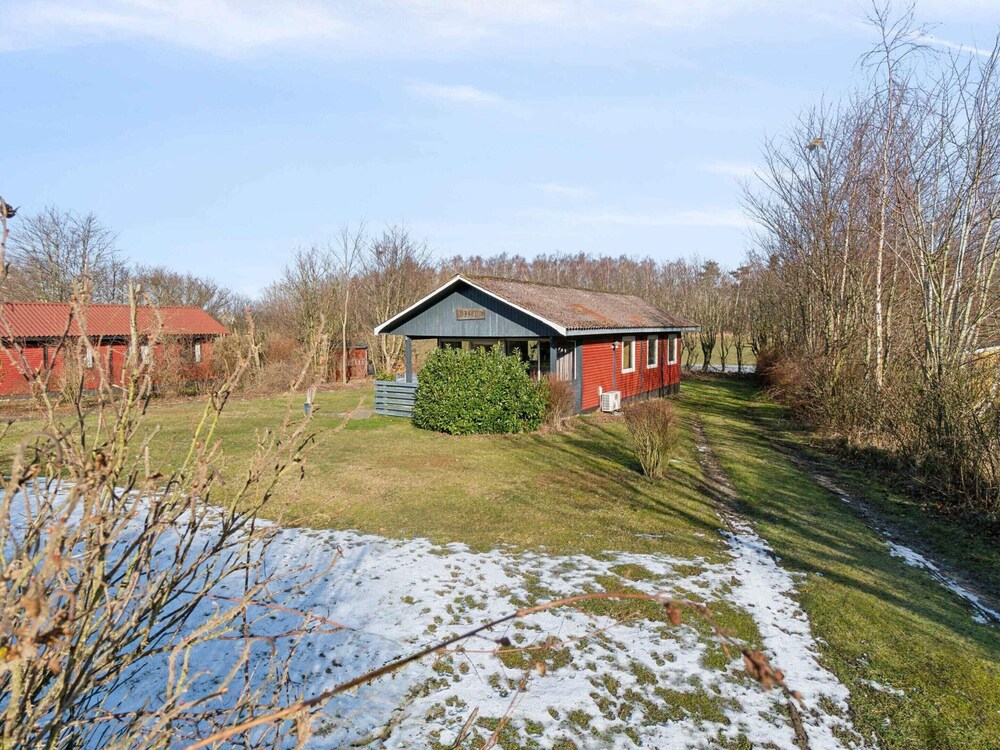 5 Star Holiday Home in Ronne