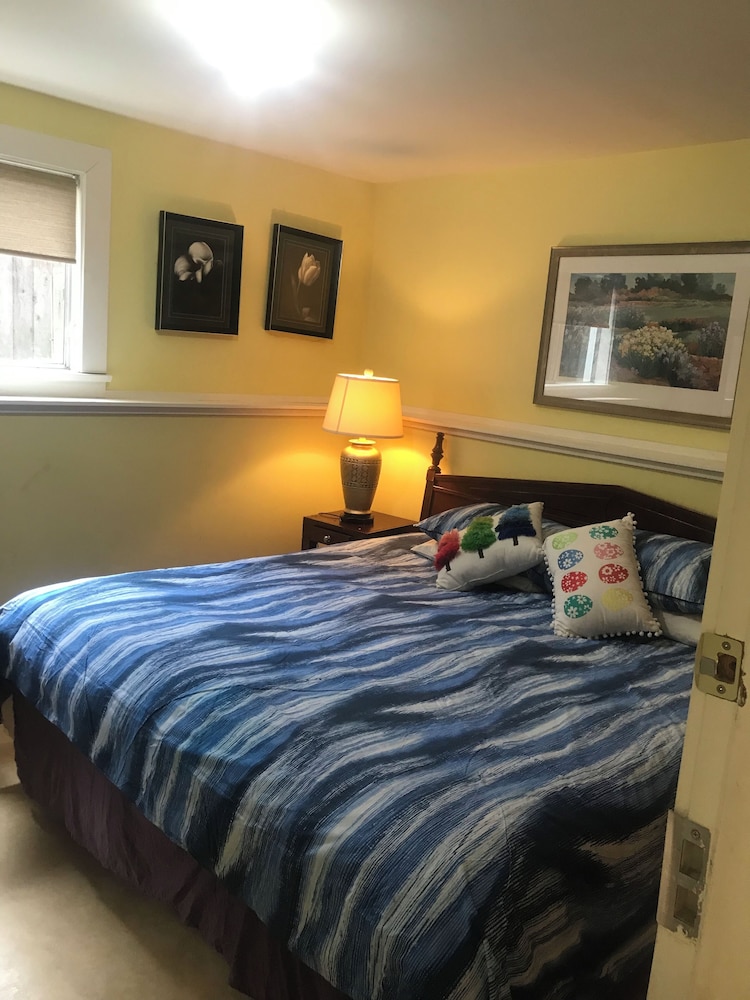 West Broadway guesthouse - Image 4