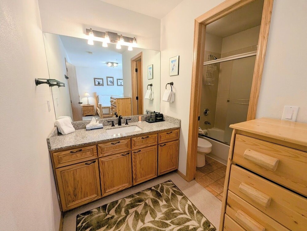 Cinnamon Ridge C114