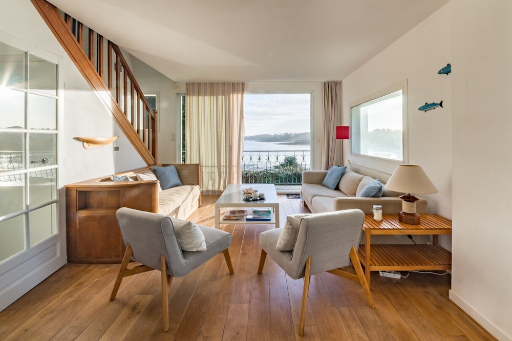 Family House With sea View