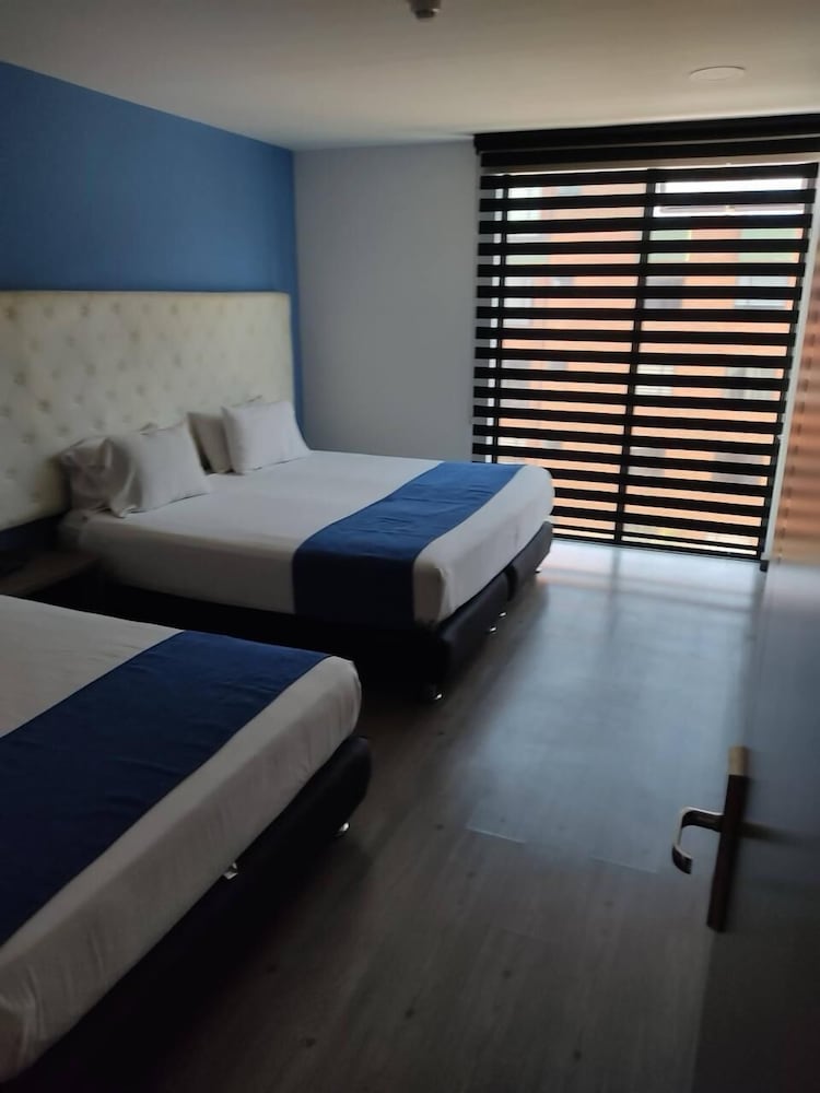Hotel Plaza Miranda by AW