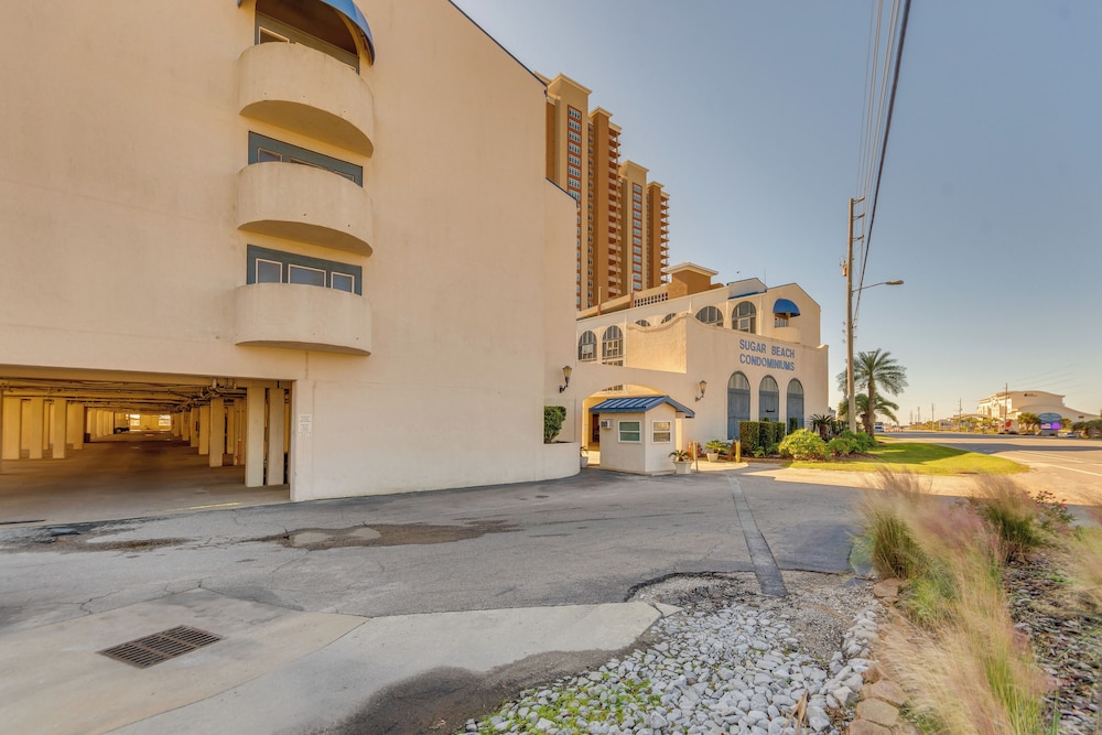Access to 4 Pools: Oceanfront Orange Beach Condo