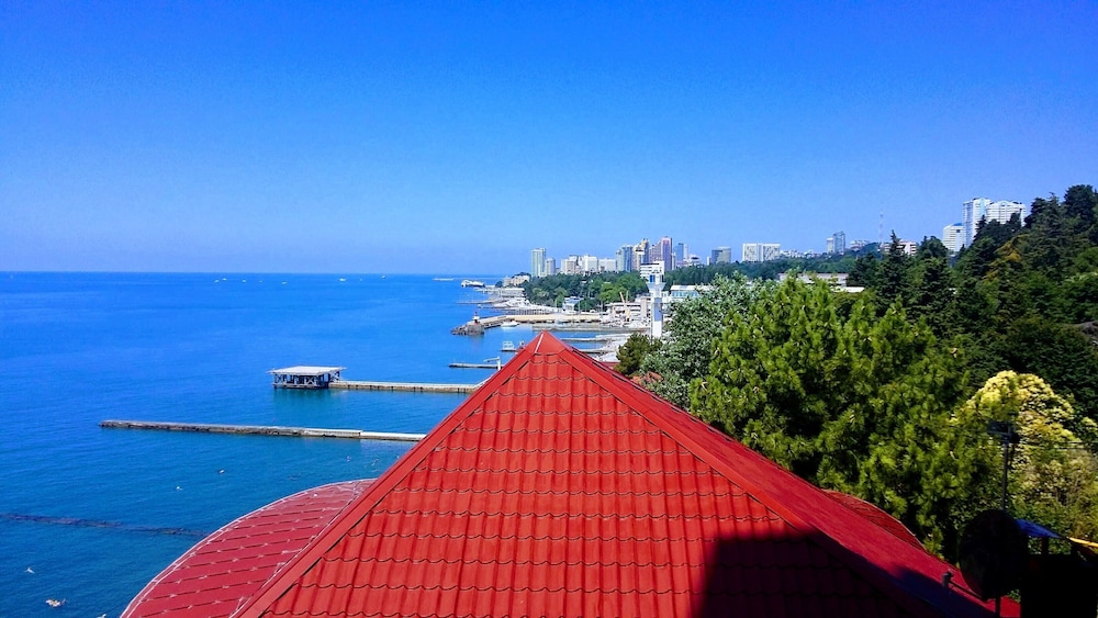 Apartment on Krymskaya 36 Green Area 9