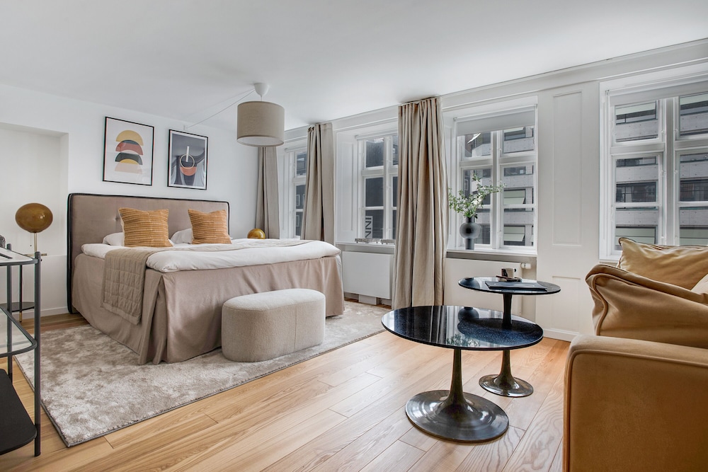 Sanders Regent - Endearing 1-bdr Apt