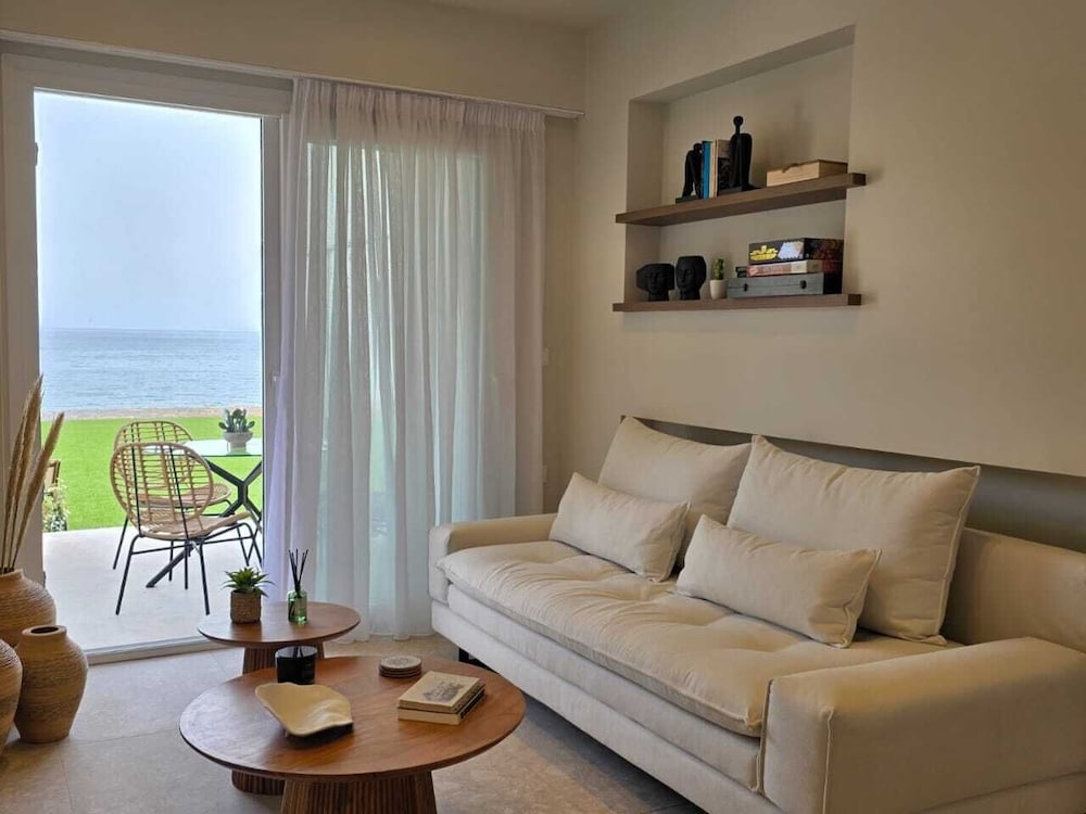 JM Dēos Suites