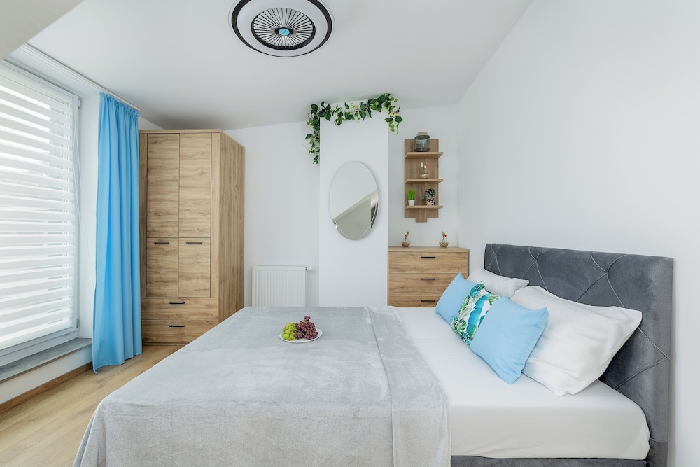Two-level Apartment by Renters Prestige