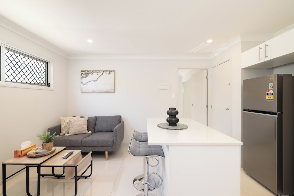 Smart Suites Self Check-in Apartments - 14 Freney