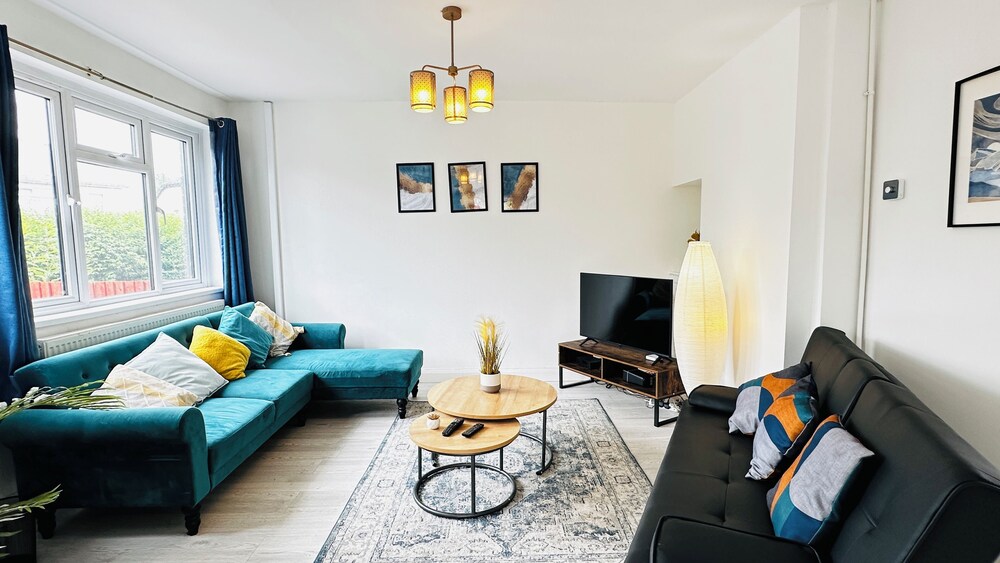 Pengam House