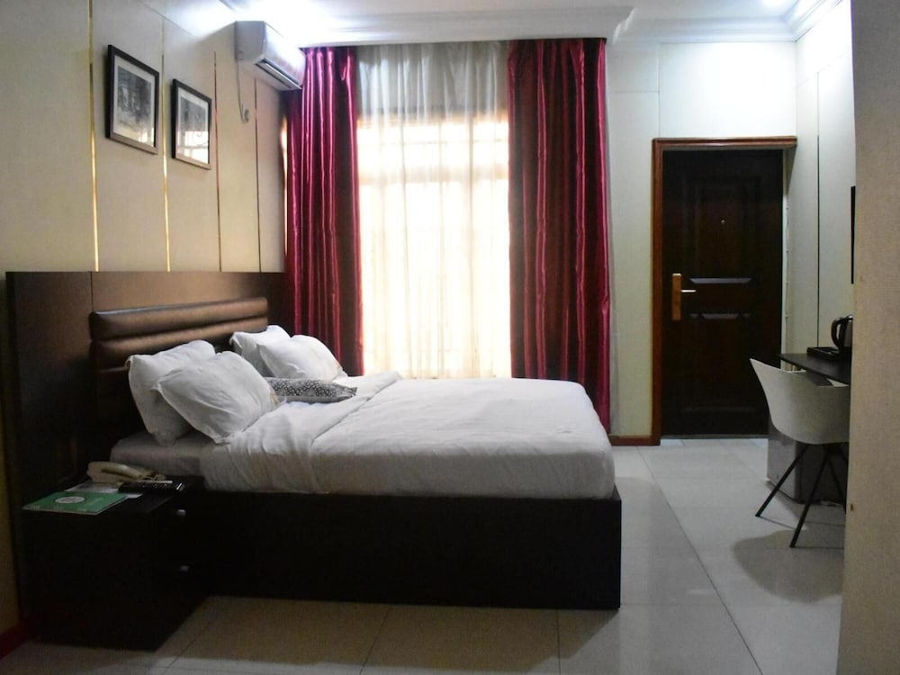 Lagos Vacations - Square Castle Residence - Property Image 2