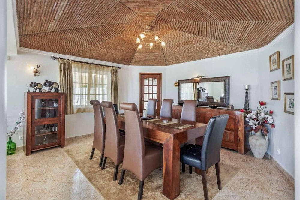 Casa Oliveira
