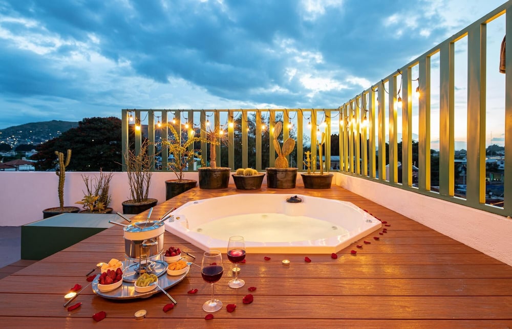 Rooftop Hot Tub 3 Levels 5bedroom in Villa Noria - Property Image 85