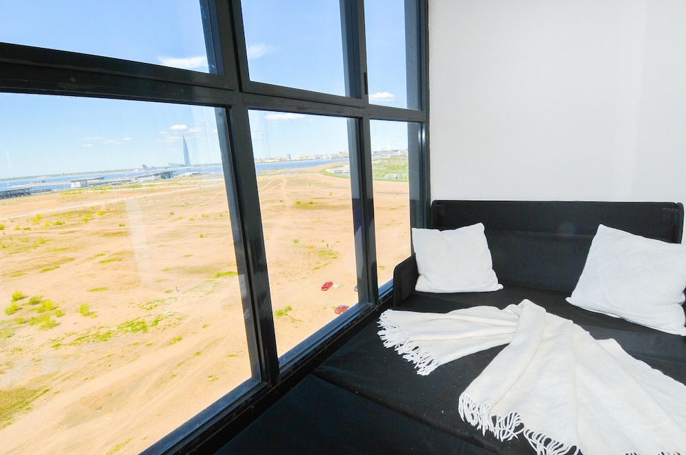 AELITA Apartment with Port View